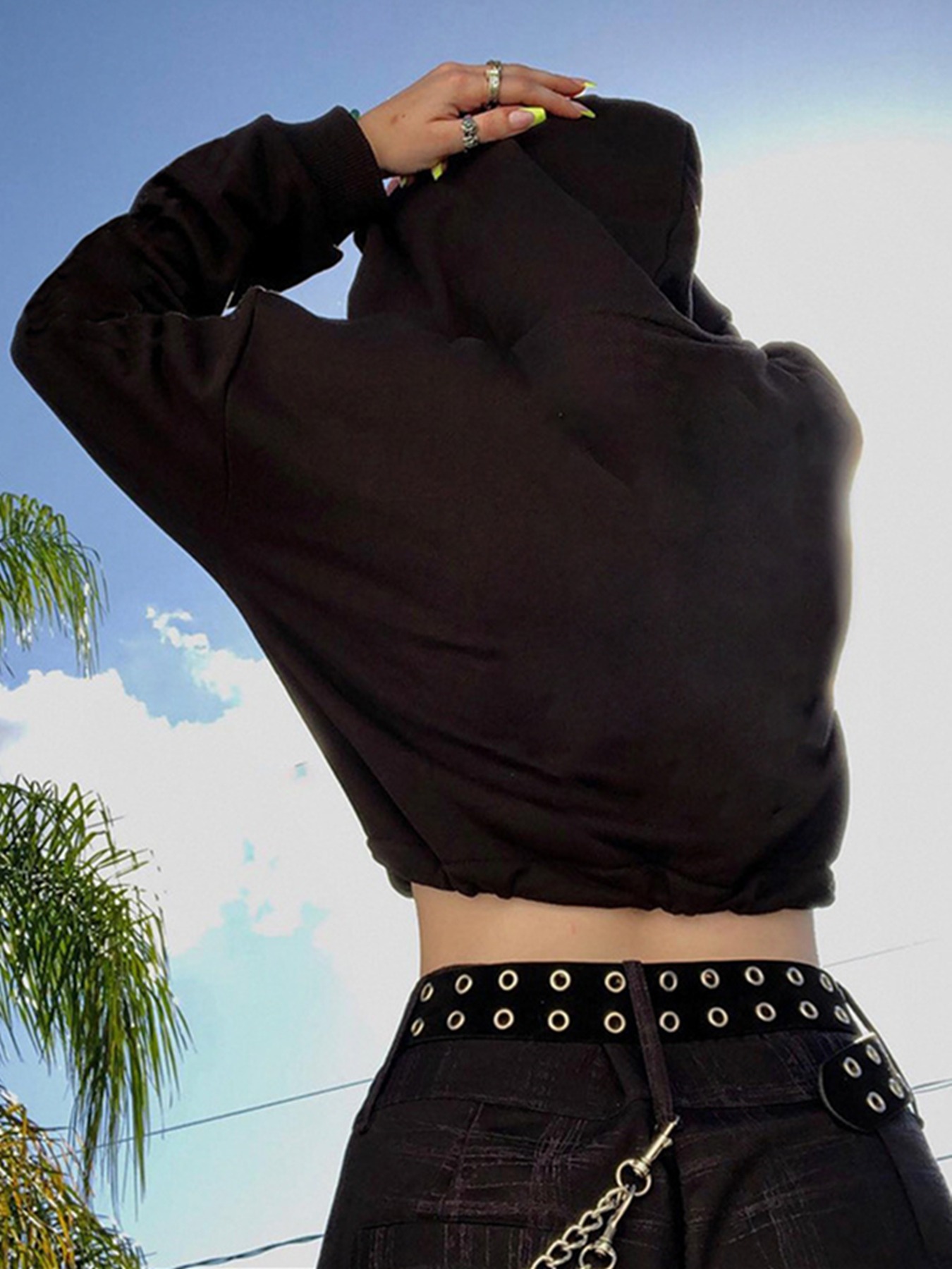 Women's Fashion Gothic Skull Print Casual Drawstring Short Hoodie Long Sleeve Top - Image 5